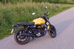 Moto Guzzi V7 Stone 12