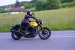 Moto Guzzi V7 Stone 32